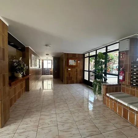 Апартаменты Topfloor 2 Bedrooms Frontline