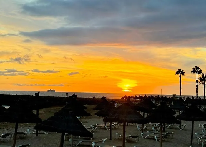 Topfloor 2 Bedrooms Frontline דירה ארונה